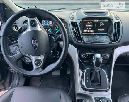 Сірий Форд Ескейп, об'ємом двигуна 2 л та пробігом 240 тис. км за 10200 $, фото 15 на Automoto.ua