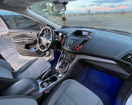 Сірий Форд Ескейп, об'ємом двигуна 1.6 л та пробігом 140 тис. км за 10000 $, фото 15 на Automoto.ua