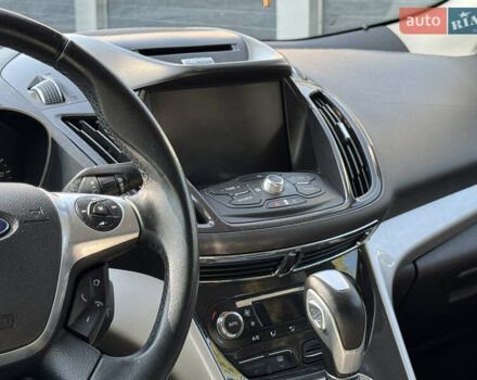 Серый Форд Эскейп, объемом двигателя 2 л и пробегом 185 тыс. км за 13099 $, фото 52 на Automoto.ua