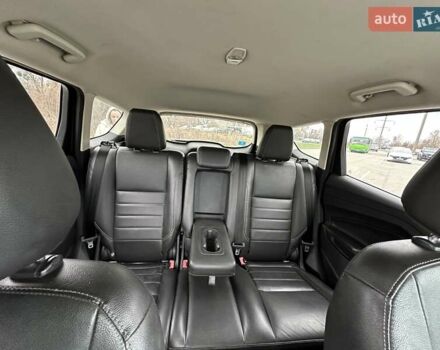 Серый Форд Эскейп, объемом двигателя 1.6 л и пробегом 170 тыс. км за 10000 $, фото 6 на Automoto.ua