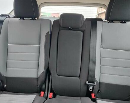 Серый Форд Эскейп, объемом двигателя 1.6 л и пробегом 140 тыс. км за 10200 $, фото 18 на Automoto.ua