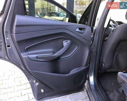 Серый Форд Эскейп, объемом двигателя 1.6 л и пробегом 230 тыс. км за 9399 $, фото 12 на Automoto.ua