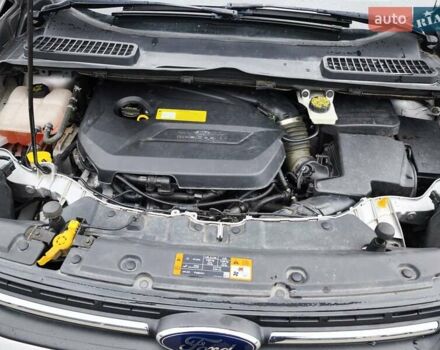 Сірий Форд Ескейп, об'ємом двигуна 1.6 л та пробігом 236 тис. км за 13100 $, фото 4 на Automoto.ua