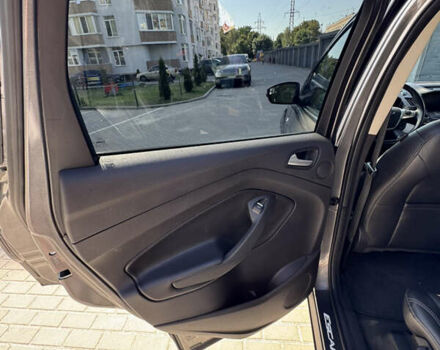 Серый Форд Эскейп, объемом двигателя 2 л и пробегом 185 тыс. км за 13099 $, фото 48 на Automoto.ua