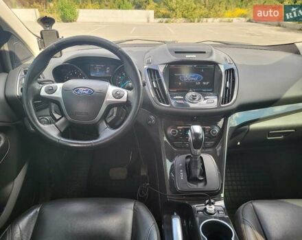 Сірий Форд Ескейп, об'ємом двигуна 2 л та пробігом 120 тис. км за 11000 $, фото 7 на Automoto.ua