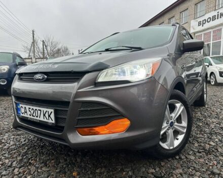 Серый Форд Эскейп, объемом двигателя 2.5 л и пробегом 184 тыс. км за 10950 $, фото 1 на Automoto.ua