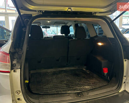 Сірий Форд Ескейп, об'ємом двигуна 1.6 л та пробігом 230 тис. км за 11700 $, фото 21 на Automoto.ua