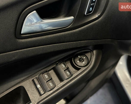 Сірий Форд Ескейп, об'ємом двигуна 1.6 л та пробігом 230 тис. км за 11700 $, фото 17 на Automoto.ua