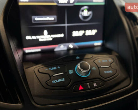 Сірий Форд Ескейп, об'ємом двигуна 1.6 л та пробігом 230 тис. км за 11700 $, фото 14 на Automoto.ua