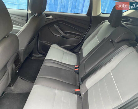 Серый Форд Эскейп, объемом двигателя 1.6 л и пробегом 125 тыс. км за 9999 $, фото 18 на Automoto.ua