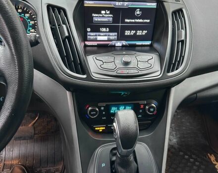 Серый Форд Эскейп, объемом двигателя 1.6 л и пробегом 252 тыс. км за 10500 $, фото 15 на Automoto.ua