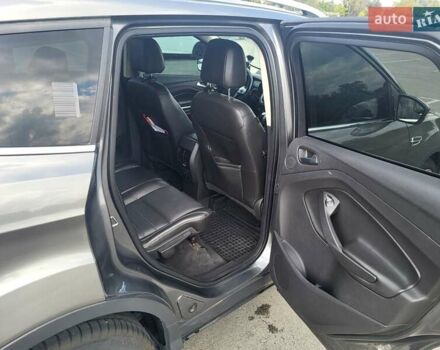 Сірий Форд Ескейп, об'ємом двигуна 2 л та пробігом 120 тис. км за 11000 $, фото 2 на Automoto.ua