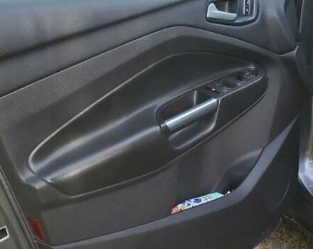 Серый Форд Эскейп, объемом двигателя 1.6 л и пробегом 235 тыс. км за 12300 $, фото 14 на Automoto.ua