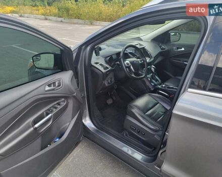 Сірий Форд Ескейп, об'ємом двигуна 2 л та пробігом 120 тис. км за 11000 $, фото 9 на Automoto.ua