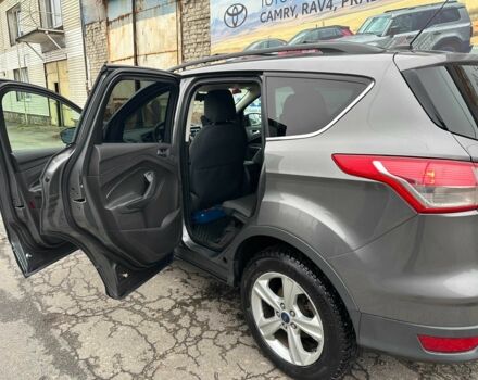 Серый Форд Эскейп, объемом двигателя 1.6 л и пробегом 252 тыс. км за 10500 $, фото 9 на Automoto.ua