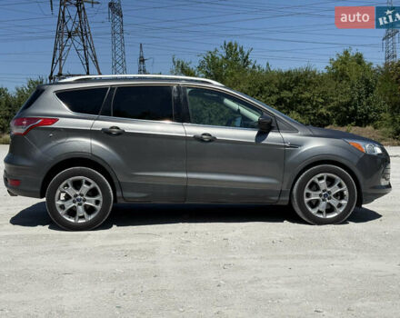 Серый Форд Эскейп, объемом двигателя 2 л и пробегом 133 тыс. км за 13800 $, фото 4 на Automoto.ua