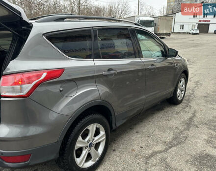 Серый Форд Эскейп, объемом двигателя 1.6 л и пробегом 252 тыс. км за 10500 $, фото 2 на Automoto.ua