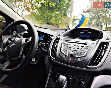 Сірий Форд Ескейп, об'ємом двигуна 1.6 л та пробігом 221 тис. км за 12000 $, фото 9 на Automoto.ua