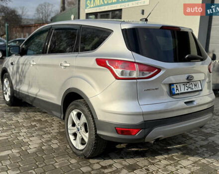Серый Форд Эскейп, объемом двигателя 1.6 л и пробегом 124 тыс. км за 8900 $, фото 6 на Automoto.ua