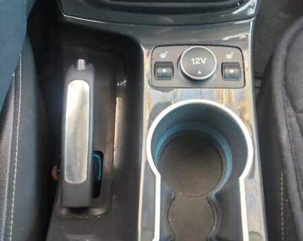 Серый Форд Эскейп, объемом двигателя 2 л и пробегом 232 тыс. км за 11500 $, фото 3 на Automoto.ua