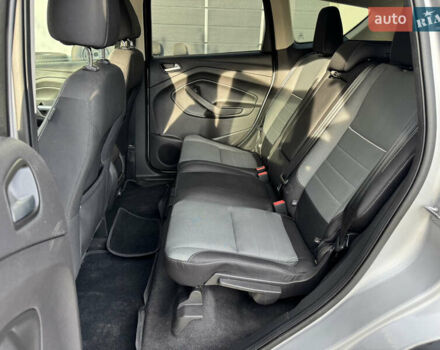 Серый Форд Эскейп, объемом двигателя 1.6 л и пробегом 124 тыс. км за 8900 $, фото 13 на Automoto.ua