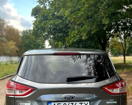 Серый Форд Эскейп, объемом двигателя 1.6 л и пробегом 208 тыс. км за 11000 $, фото 3 на Automoto.ua