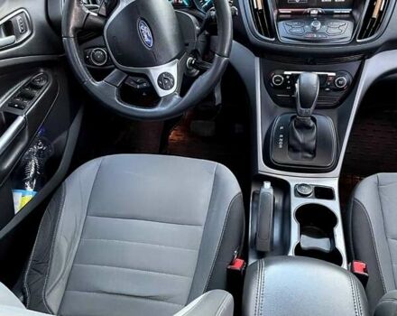 Серый Форд Эскейп, объемом двигателя 1.6 л и пробегом 181 тыс. км за 9500 $, фото 12 на Automoto.ua