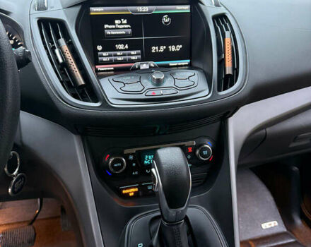 Серый Форд Эскейп, объемом двигателя 2 л и пробегом 174 тыс. км за 11000 $, фото 7 на Automoto.ua