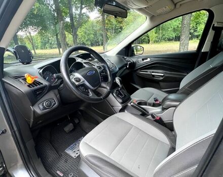 Серый Форд Эскейп, объемом двигателя 1.6 л и пробегом 208 тыс. км за 11000 $, фото 5 на Automoto.ua