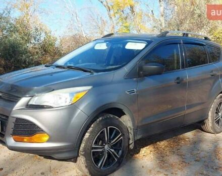 Серый Форд Эскейп, объемом двигателя 2.5 л и пробегом 250 тыс. км за 10900 $, фото 4 на Automoto.ua