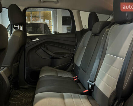 Сірий Форд Ескейп, об'ємом двигуна 1.6 л та пробігом 230 тис. км за 11700 $, фото 19 на Automoto.ua