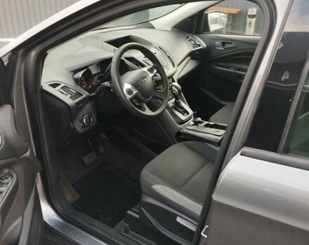 Серый Форд Эскейп, объемом двигателя 2.5 л и пробегом 206 тыс. км за 12900 $, фото 8 на Automoto.ua