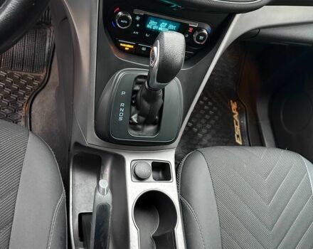 Серый Форд Эскейп, объемом двигателя 1.6 л и пробегом 252 тыс. км за 10500 $, фото 17 на Automoto.ua