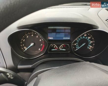 Серый Форд Эскейп, объемом двигателя 2.5 л и пробегом 206 тыс. км за 12900 $, фото 10 на Automoto.ua