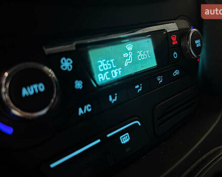 Сірий Форд Ескейп, об'ємом двигуна 1.6 л та пробігом 230 тис. км за 11700 $, фото 15 на Automoto.ua