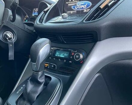 Серый Форд Эскейп, объемом двигателя 1.6 л и пробегом 181 тыс. км за 9500 $, фото 10 на Automoto.ua