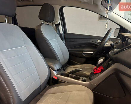 Сірий Форд Ескейп, об'ємом двигуна 1.6 л та пробігом 230 тис. км за 11700 $, фото 20 на Automoto.ua