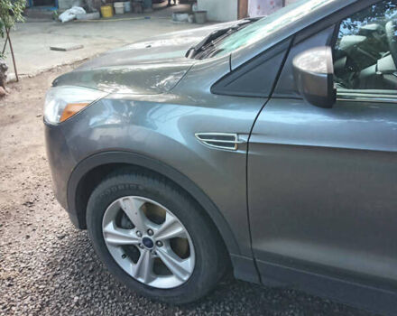 Серый Форд Эскейп, объемом двигателя 1.6 л и пробегом 230 тыс. км за 11000 $, фото 2 на Automoto.ua