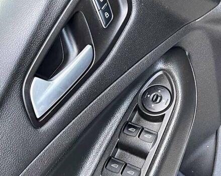 Серый Форд Эскейп, объемом двигателя 1.6 л и пробегом 181 тыс. км за 9500 $, фото 11 на Automoto.ua