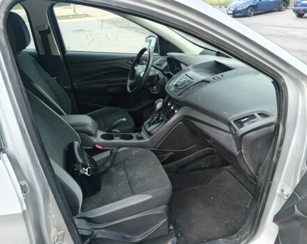 Сірий Форд Ескейп, об'ємом двигуна 0 л та пробігом 300 тис. км за 6900 $, фото 5 на Automoto.ua