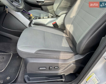 Серый Форд Эскейп, объемом двигателя 1.6 л и пробегом 124 тыс. км за 8900 $, фото 16 на Automoto.ua