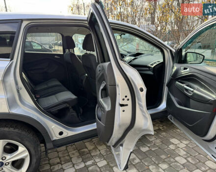 Серый Форд Эскейп, объемом двигателя 1.6 л и пробегом 124 тыс. км за 8900 $, фото 8 на Automoto.ua