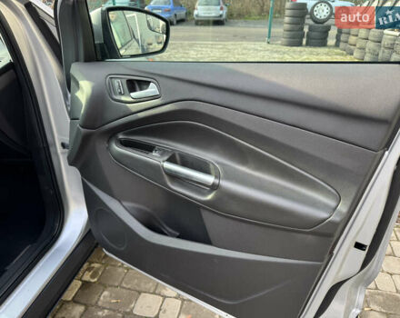 Серый Форд Эскейп, объемом двигателя 1.6 л и пробегом 124 тыс. км за 8900 $, фото 10 на Automoto.ua