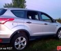Серый Форд Эскейп, объемом двигателя 2.5 л и пробегом 300 тыс. км за 12500 $, фото 1 на Automoto.ua