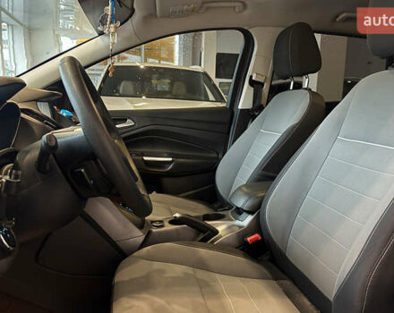 Сірий Форд Ескейп, об'ємом двигуна 1.6 л та пробігом 230 тис. км за 11700 $, фото 8 на Automoto.ua