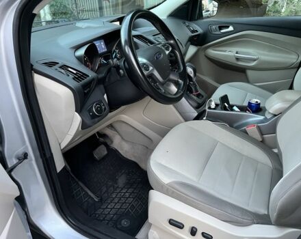 Серый Форд Эскейп, объемом двигателя 1.6 л и пробегом 202 тыс. км за 8880 $, фото 6 на Automoto.ua