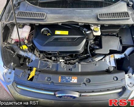 Серый Форд Эскейп, объемом двигателя 1.6 л и пробегом 208 тыс. км за 11000 $, фото 4 на Automoto.ua