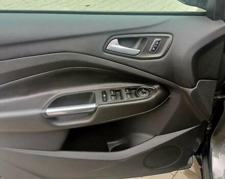 Серый Форд Эскейп, объемом двигателя 2 л и пробегом 169 тыс. км за 11000 $, фото 11 на Automoto.ua