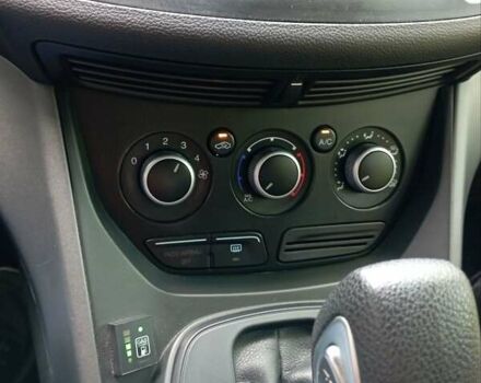 Серый Форд Эскейп, объемом двигателя 2.5 л и пробегом 223 тыс. км за 10400 $, фото 4 на Automoto.ua