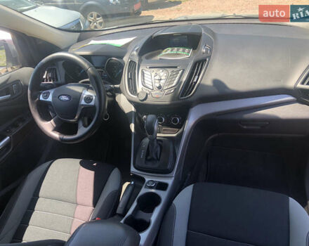 Сірий Форд Ескейп, об'ємом двигуна 2 л та пробігом 220 тис. км за 10600 $, фото 20 на Automoto.ua